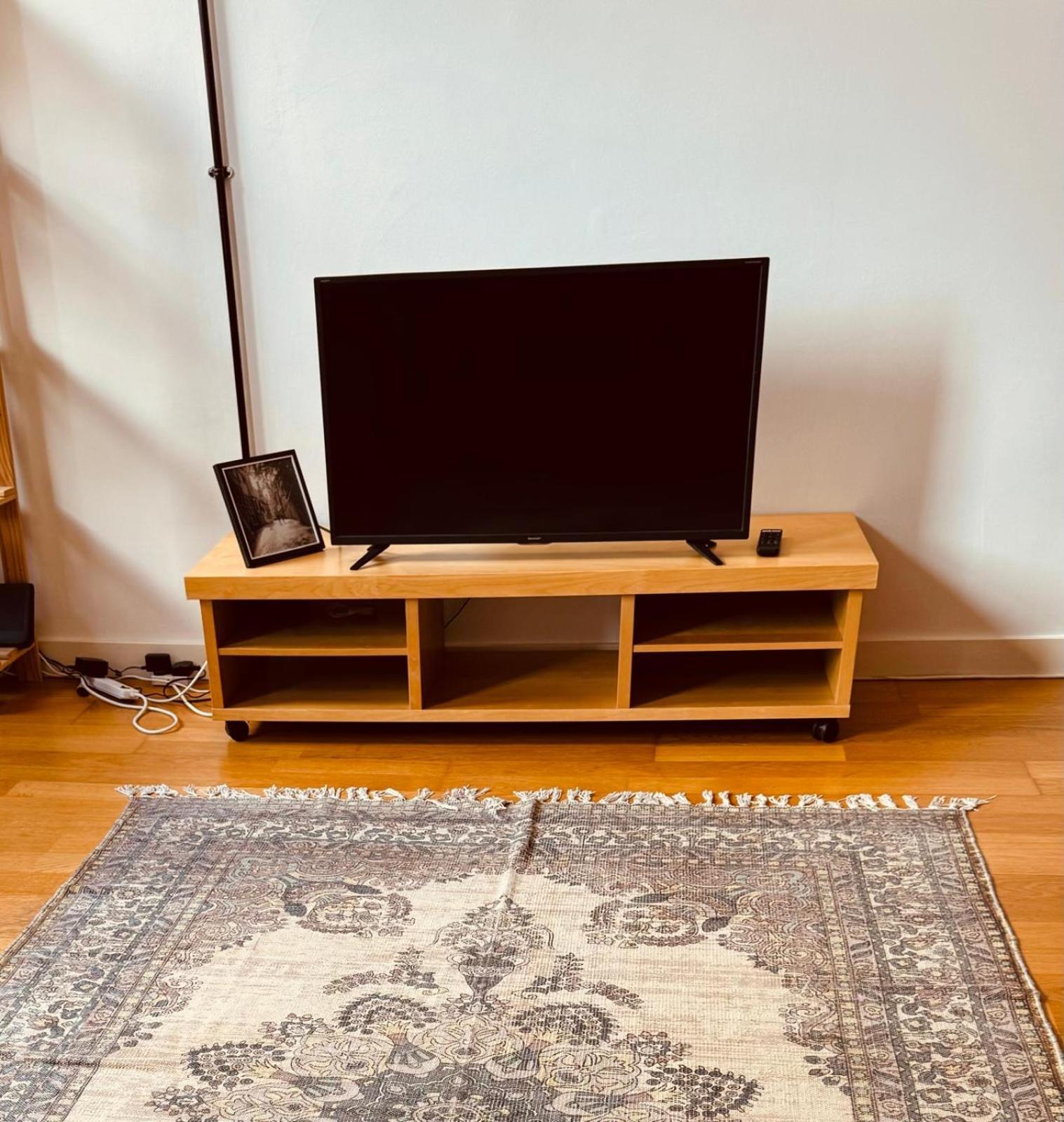 Centre Location Spacious Manhattan Style Flat Apartment *