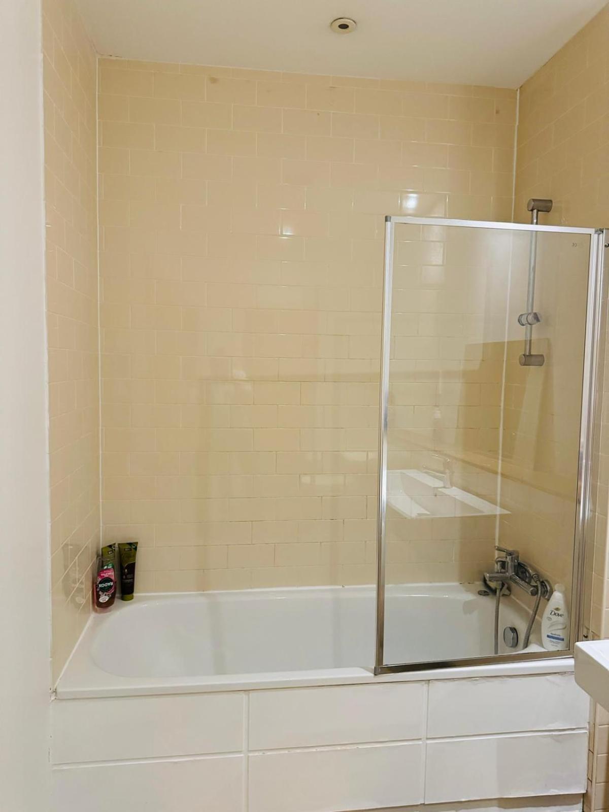 Centre Location Spacious Manhattan Style Flat * Leicester